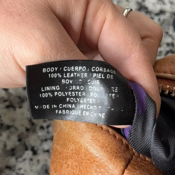 Botkier | Gorgeous Leather Shoulder Bag - Picture 9 of 14